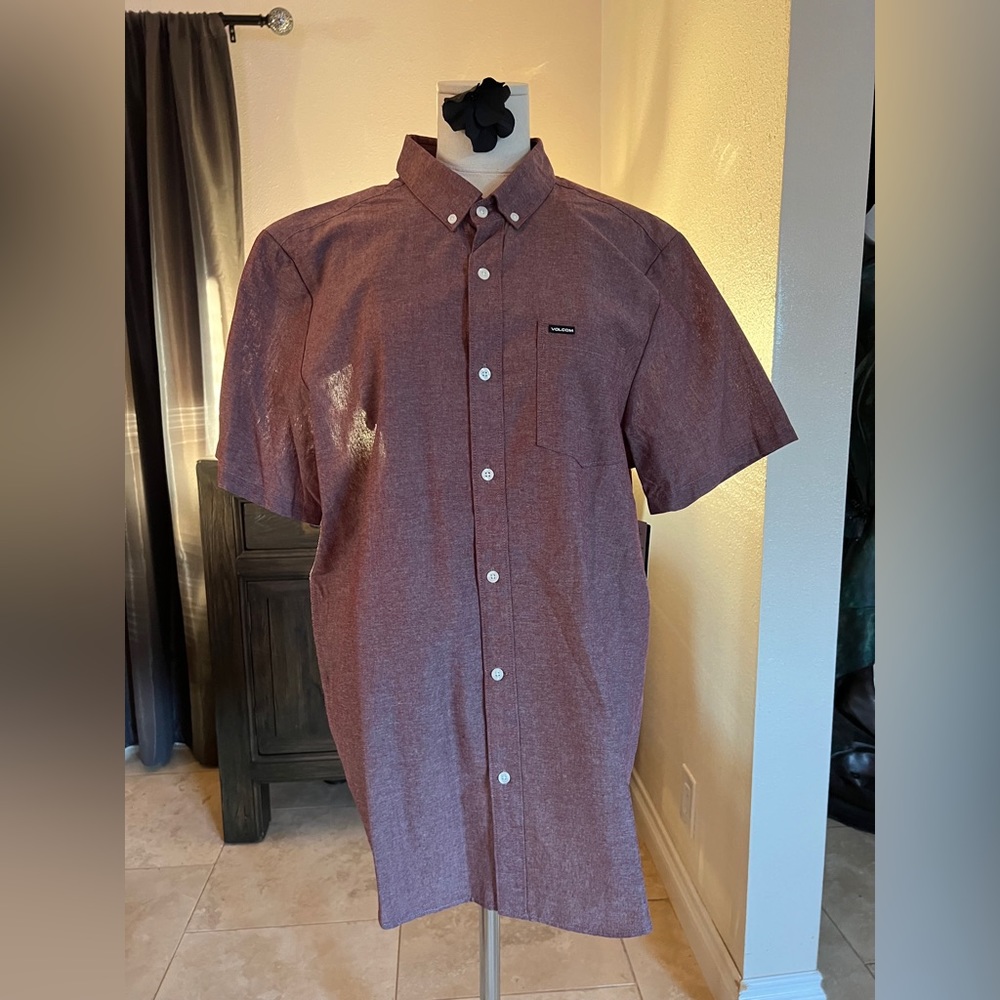 Volcom button up